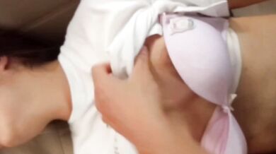 Cô gái mặc nội y hồng đang ân ái trên ô tô, rên rỉ ầm ĩ 2