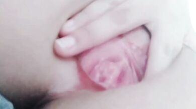 Big tits bitch grabs breasts and digs pussy to pull the juice