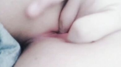 Big tits bitch grabs breasts and digs pussy to pull the juice