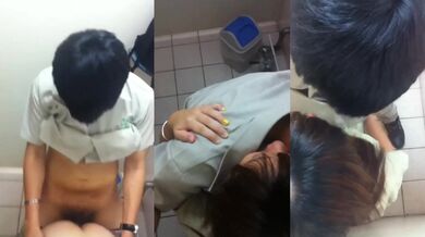 Bí mật quay phim cặp đôi trung học quan hệ tình dục trong nhà vệ sinh