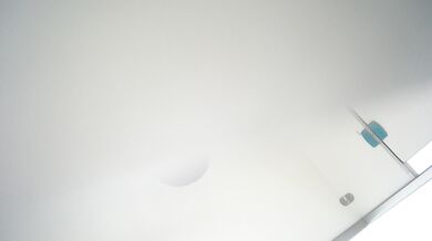 Bí mật quay phim người phụ nữ xinh đẹp thủ dâm trong khi xem phim trong toilet