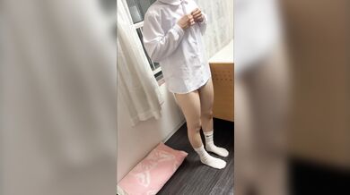 vo,5神レベルの女です。ボディチェックでパンティの奥にあるかけのマンマンをEXPOSED スポブラ制服女性