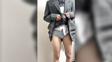 vo,5神レベルの女です。ボディチェックでパンティの奥にあるかけのマンマンをEXPOSED スポブラ制服女性