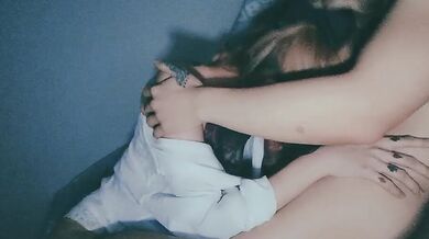 Em gái Singapore xăm mình giúp bạn trai lấy tinh trùng