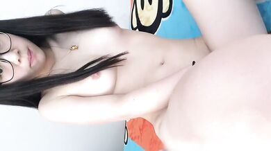 rea498-re03-selfie