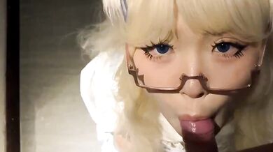 Golden Retriever cos thổi kèn selfie