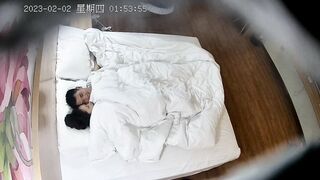 2023_02_02 A man and a woman have an affair in a hotel room