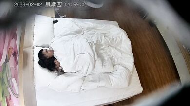 2023_02_02 A man and a woman have an affair in a hotel room