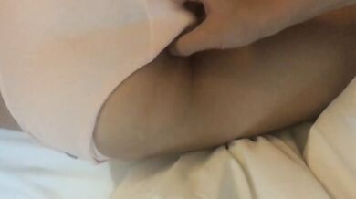 美人な女子大生が彼氏と様々な体位でセックス