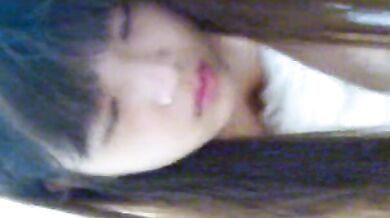 bạn gái Malaysia thổi kèn