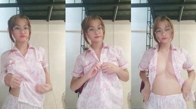 Vietnamese big tits glasses girl 1-pajamas temptation