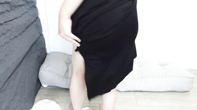 Korean beauty anchor Yuri's private selfie uploaded