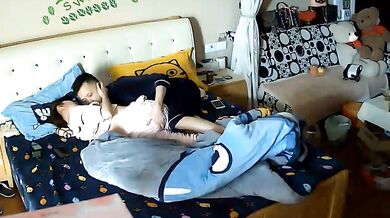 Cặp đôi trẻ Hàn Quốc bí mật ghi hình quan hệ tình dục tại nhà