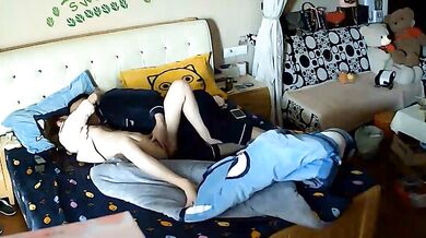 Cặp đôi trẻ Hàn Quốc bí mật ghi hình quan hệ tình dục tại nhà