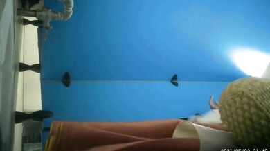 Spying on multiple girls peeing in the toilet