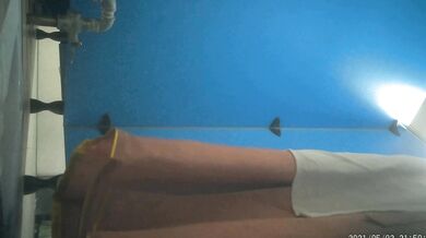 Spying on multiple girls peeing in the toilet