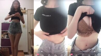 Người đẹp ngực khủng gợi cảm nhảy và xoa ngực để cám dỗ