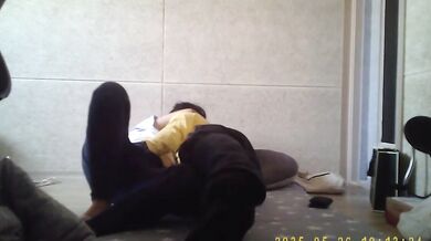 韓國肥仔哥和女秘書在家做愛自拍