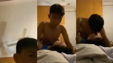 Cặp đôi Malaysia chụp ảnh selfie khi đang ân ái