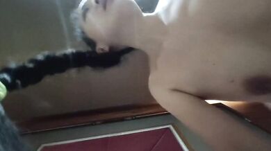 フロントタウンおばさんの後ろ姿2