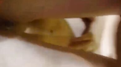 高中情侶旅館內作愛女生不太想被拍臉