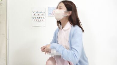 ノーパンノーブラ剛毛歯科助手♡ローアングルから見るおまんこと美乳がエロすぎる♡【ローアングル/美乳/ナース服】