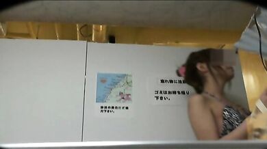 Người phụ nữ nắm giữ công việc này chính là nữ Trình Phiên Sơ. vol.02 キャピキャピギャルのBi kịch