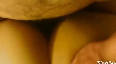 美女與炮友做愛自拍,瘋狂扭腰擺臀又嬌喘(2)