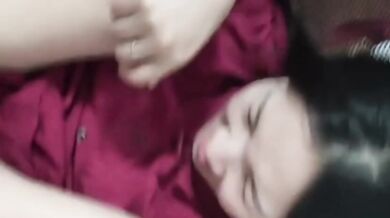 無套抽插清純美女外射