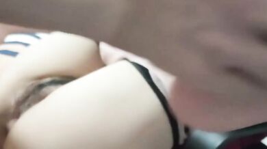 無套抽插清純美女外射