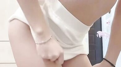 反差甜美短發妹子自拍合輯