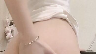 反差甜美短發妹子自拍合輯