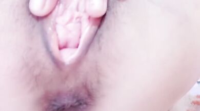 妻の携帯電話での自慰行為動画