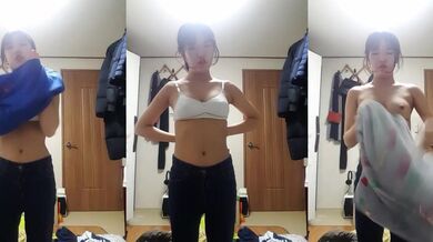 Chị gái Nhật Bản thay đồ ngủ và chụp ảnh tự sướng