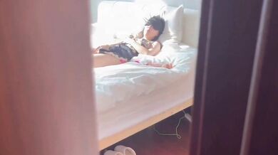 美女自慰被猛幹