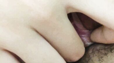 女子高生がマンコに触れる 2