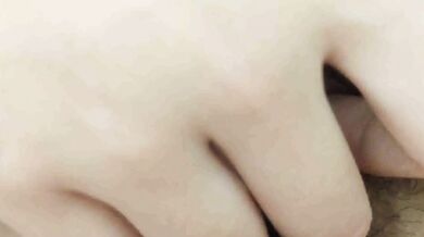 女子高生がマンコに触れる 2