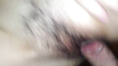 Brother and sister have sex at home, this time the elder sister takes the initiative to ask for cum in her vagina