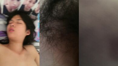 Dildo quan hệ với âm hộ của bạn gái đang ngủ