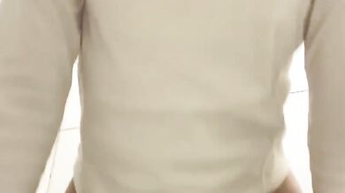 立ち小便自撮り