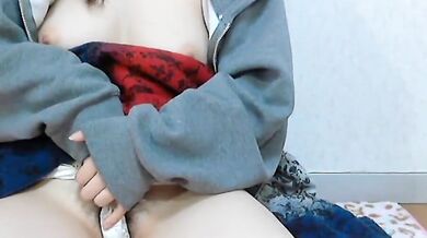 Em gái trung học ngực to siêu dễ thương 1