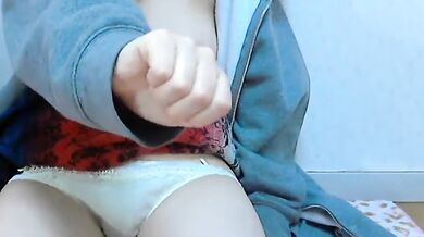 Em gái trung học ngực to siêu dễ thương 1